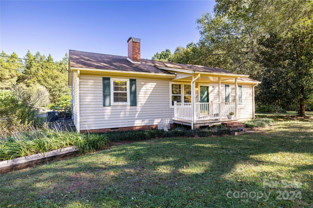 4467 Nc Highway 109 Hw Mount Gilead, NC 27306