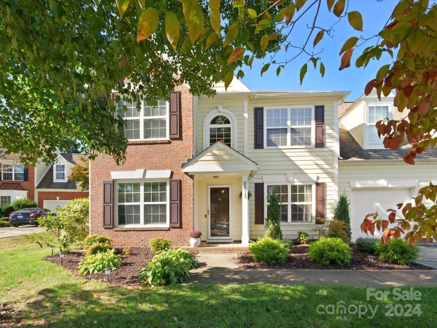 8813 Glenover Cir Charlotte, NC 28269