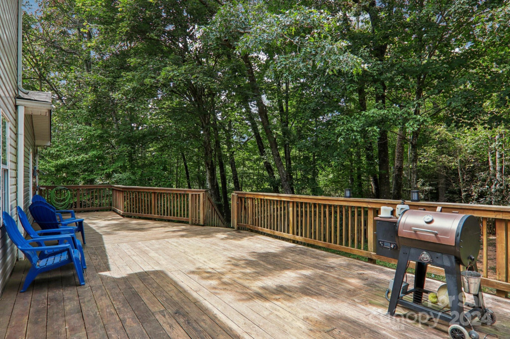 105 Big Bear Dr Pisgah Forest, NC 28768