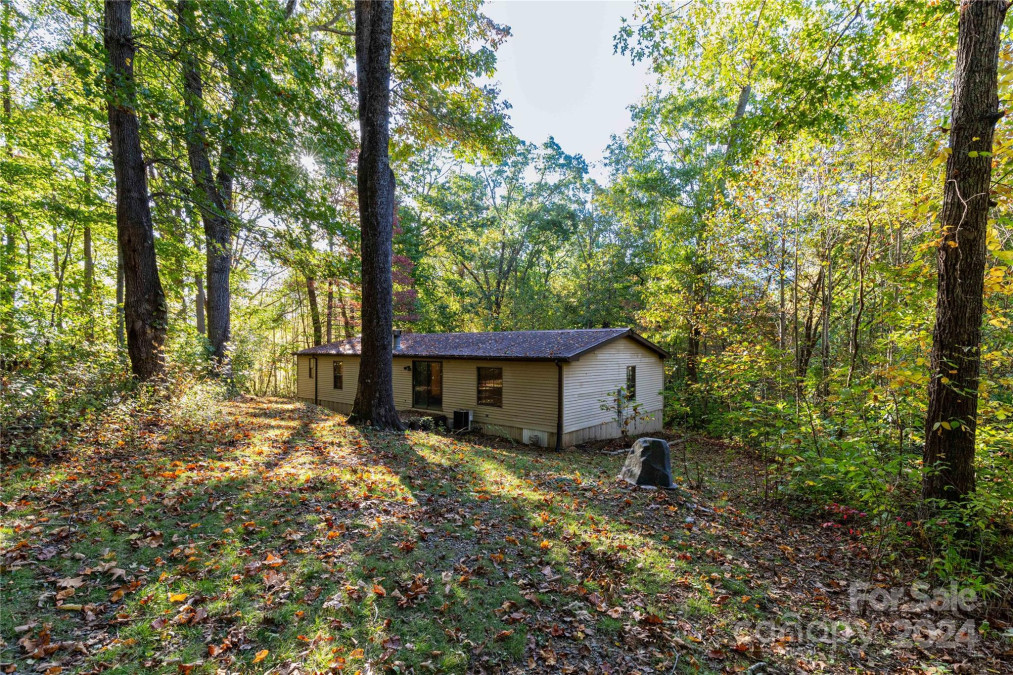 276 Hollon Cv Waynesville, NC 28786