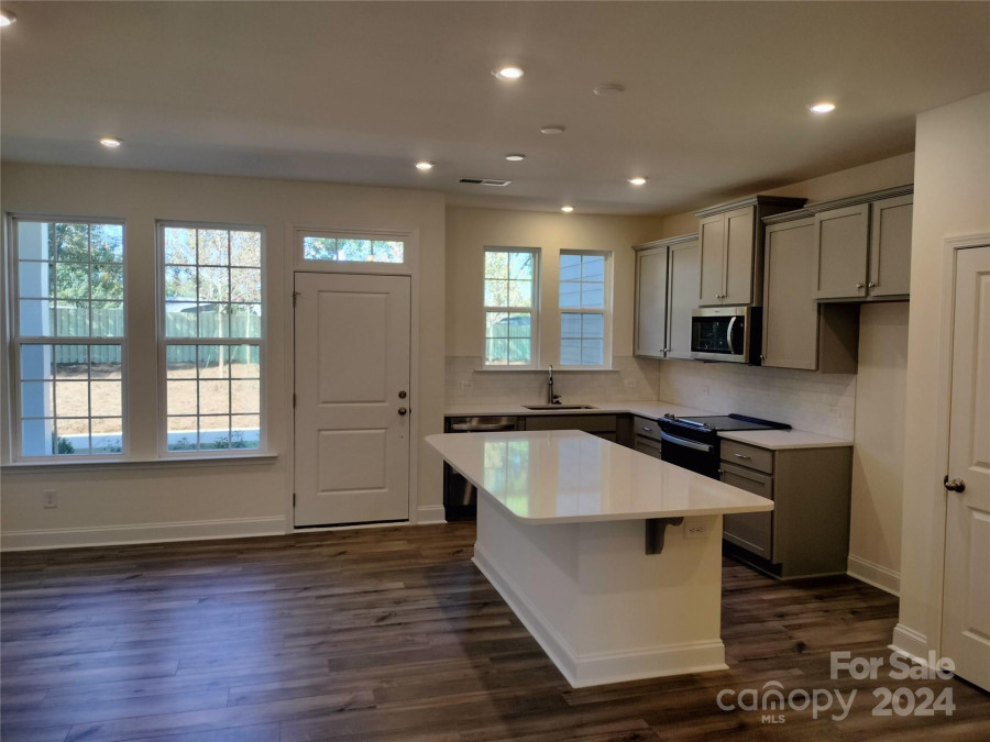 2035 Near Point Rd Charlotte, NC 28208