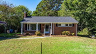 1129 11th St Hickory, NC 28601