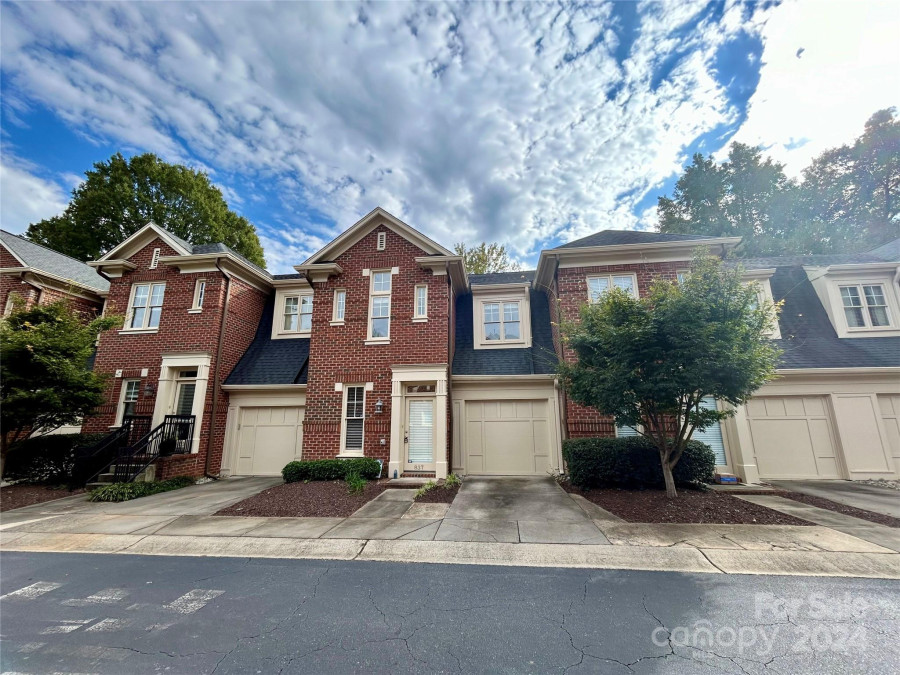 837 Park Slope Dr Charlotte, NC 28209