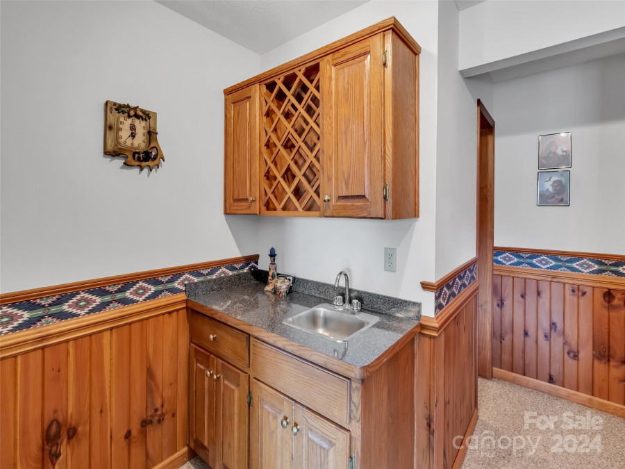 375 Grandview Cliff Hts Maggie Valley, NC 28751