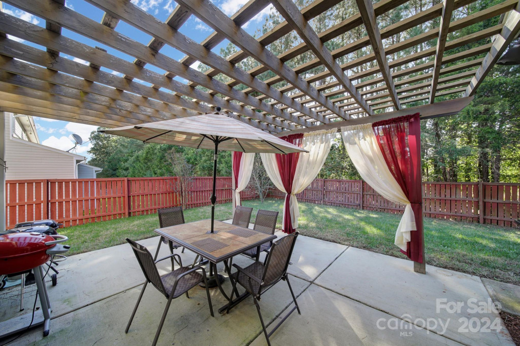 238 Almora Loop Mooresville, NC 28115