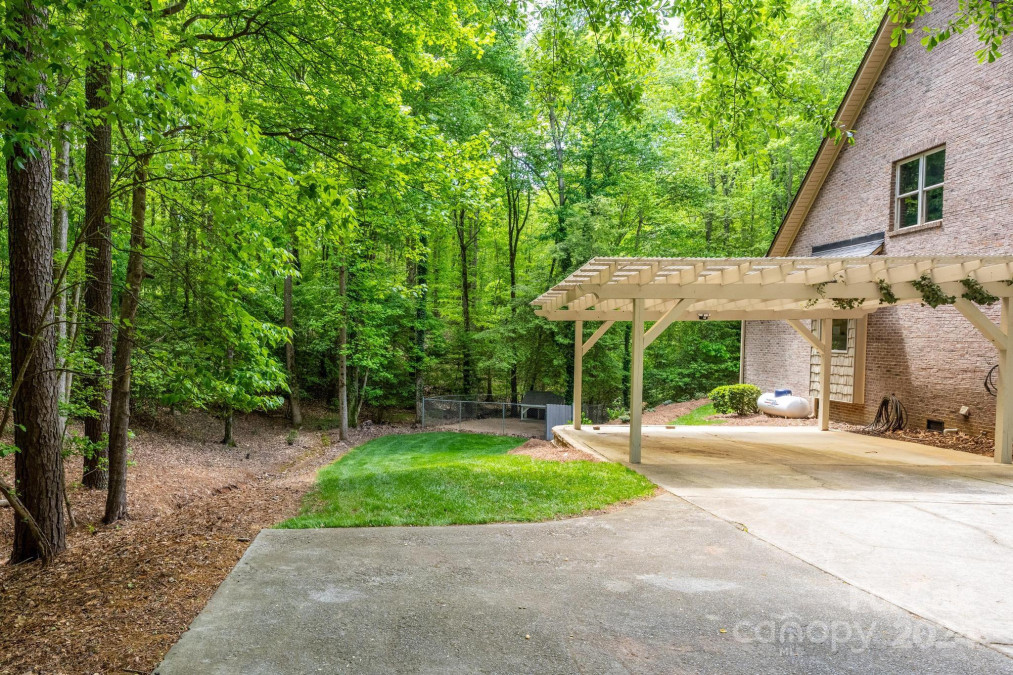 131 Sierra Woods Dr Troutman, NC 28166