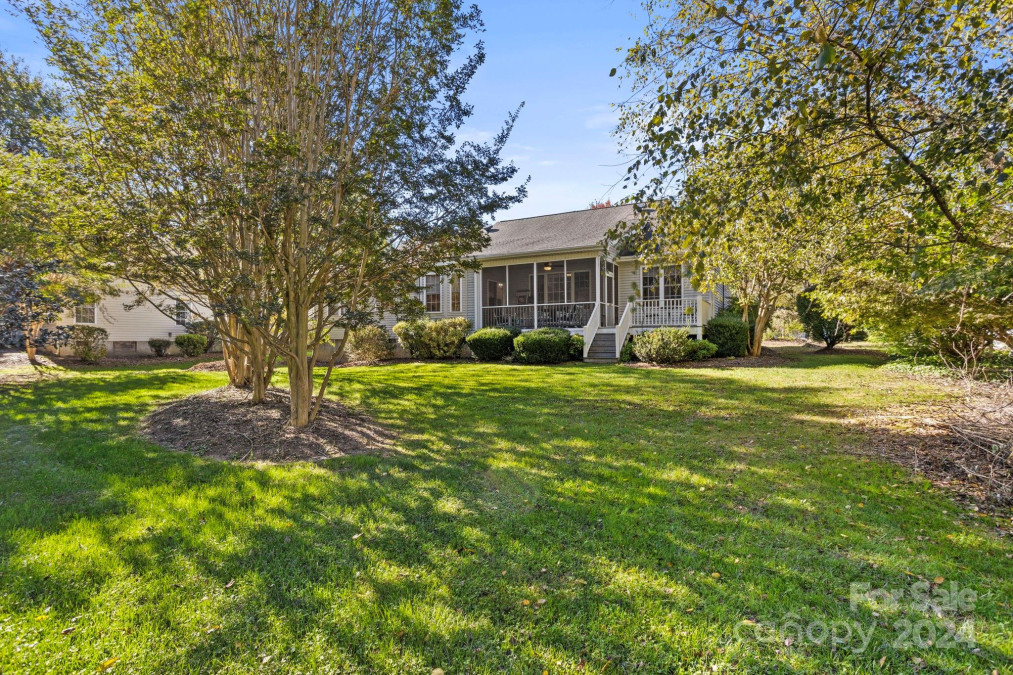 159 Mill Pond Way Hendersonville, NC 28791