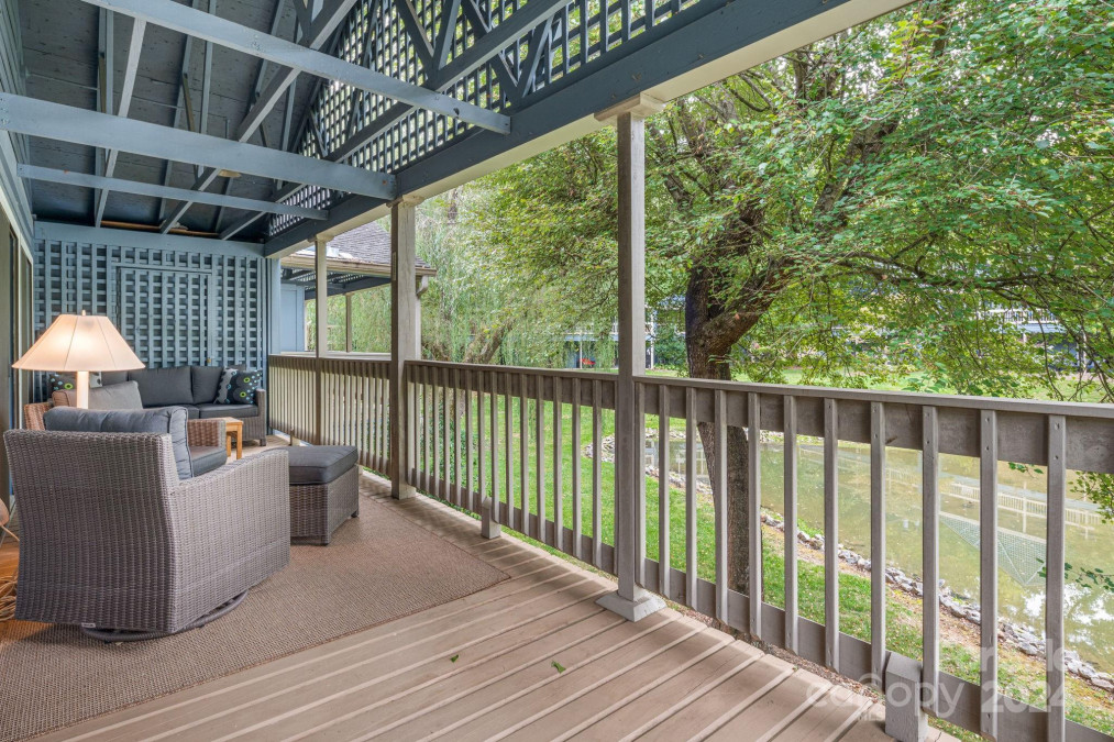 187 Tri Vista Dr Lake Junaluska, NC 28745