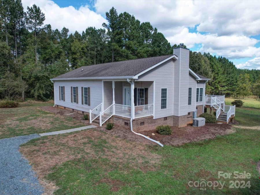 18644 Outback Trl Norwood, NC 28128