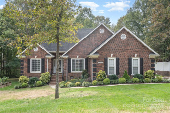 2364 Mill House Ln Matthews, NC 28104