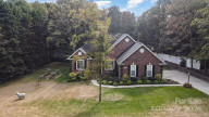 2364 Mill House Ln Matthews, NC 28104