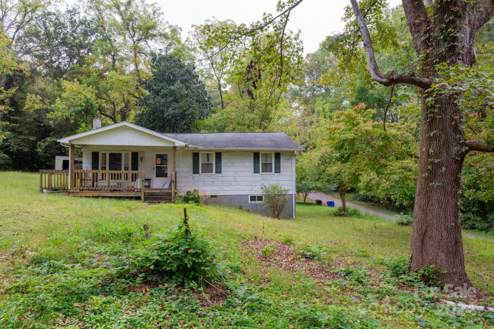 112 Levi St Rutherfordton, NC 28139