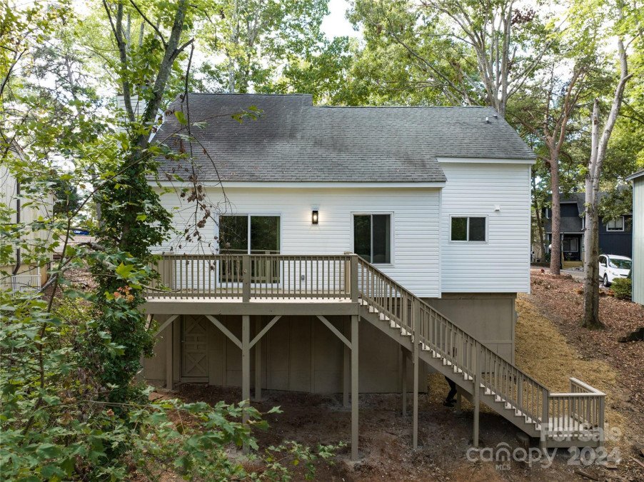 27073 Catamaran Dr Tega Cay, SC 29708