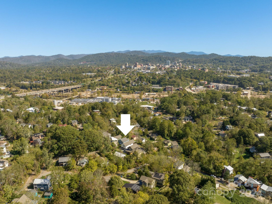 107 Hesperus Ln Asheville, NC 28806