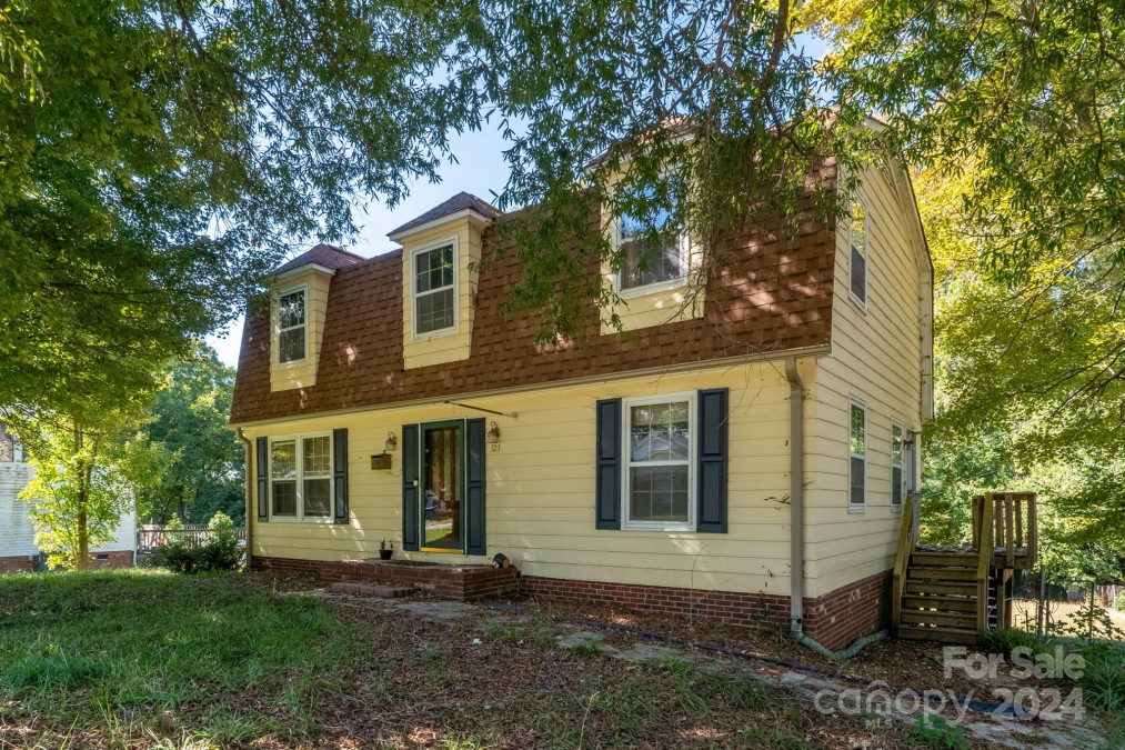 323 Ruth Ave Kannapolis, NC 28083