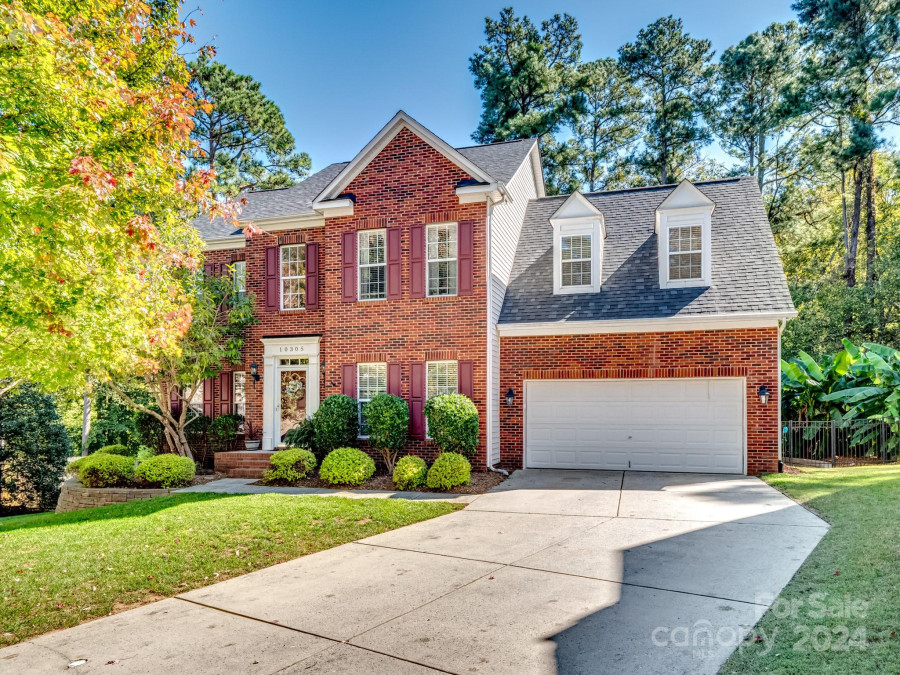 10305 Elven Ln Charlotte, NC 28269