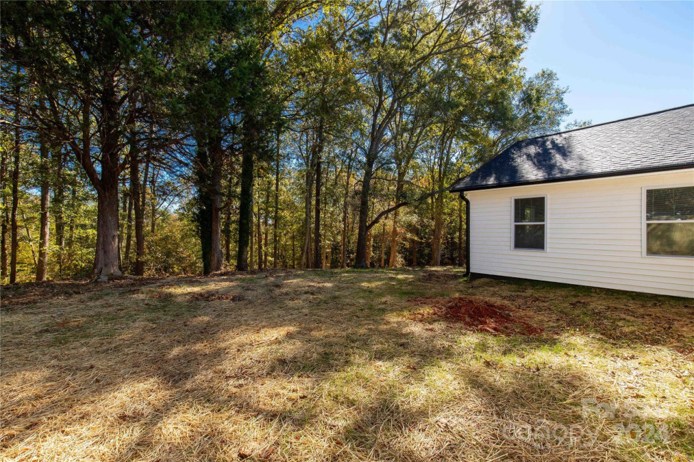 1966 Burkin Rd Mcconnells, SC 29726