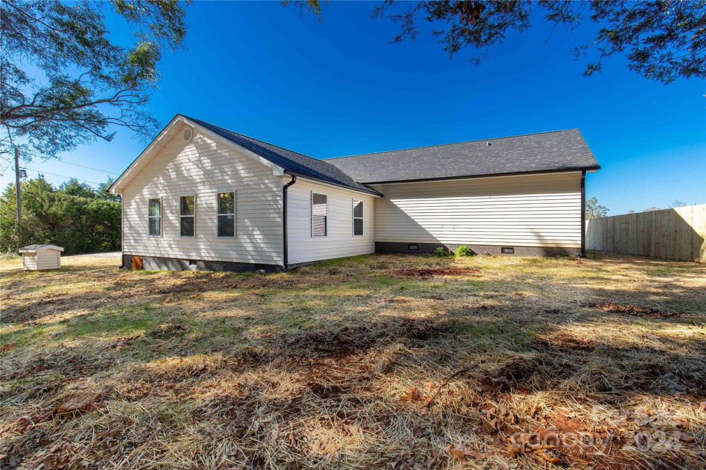 1966 Burkin Rd Mcconnells, SC 29726