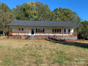 1966 Burkin Rd Mcconnells, SC 29726