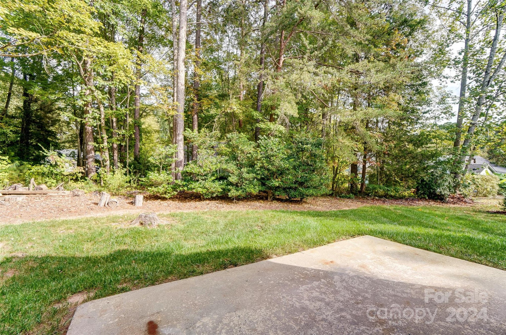 192 Valleybrook Dr Denver, NC 28037