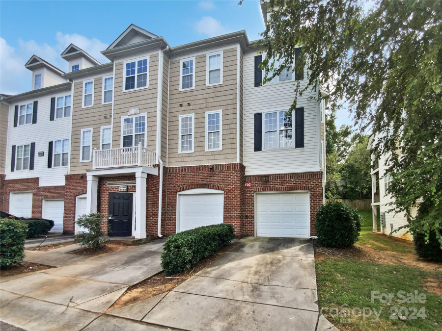 6910 Park Place Dr Charlotte, NC 28262