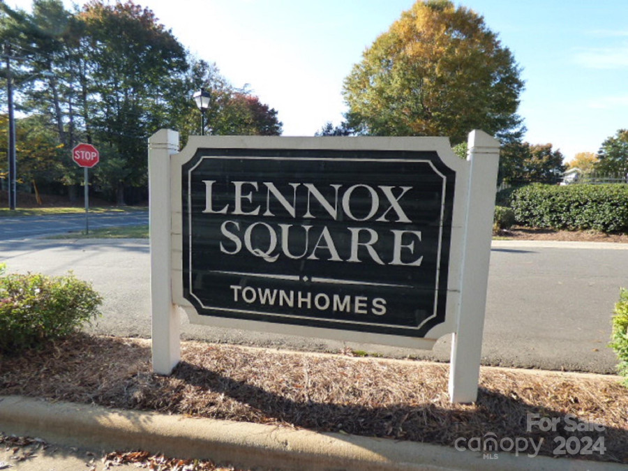 2045 Lennox Square Rd Charlotte, NC 28210