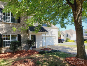 4404 Oakburn Dr Charlotte, NC 28269