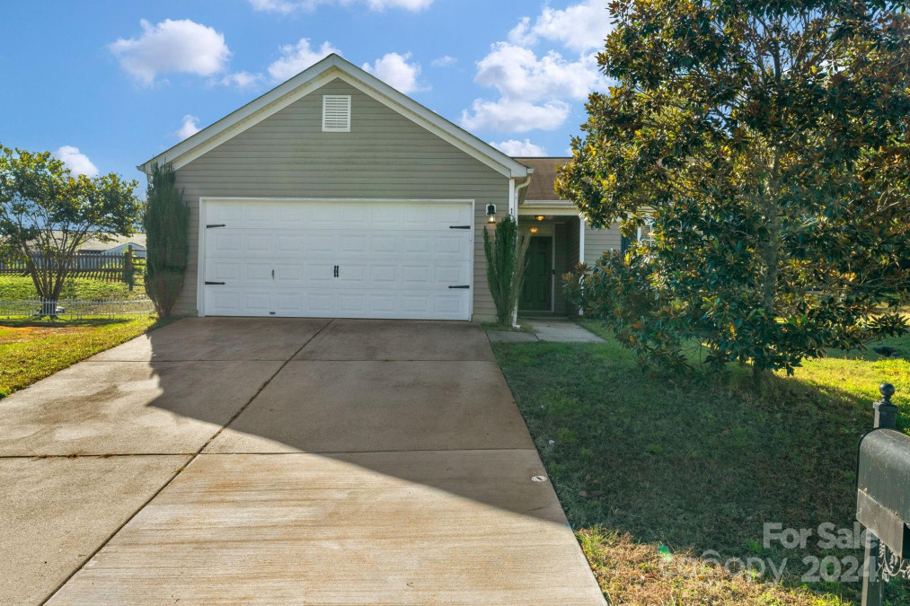 10604 Spring Rain Ct Charlotte, NC 28278