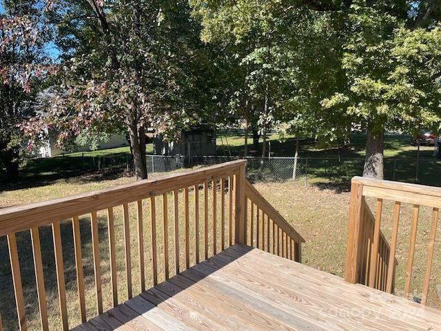 389 Meadow Lark Ln Thomasville, NC 27360