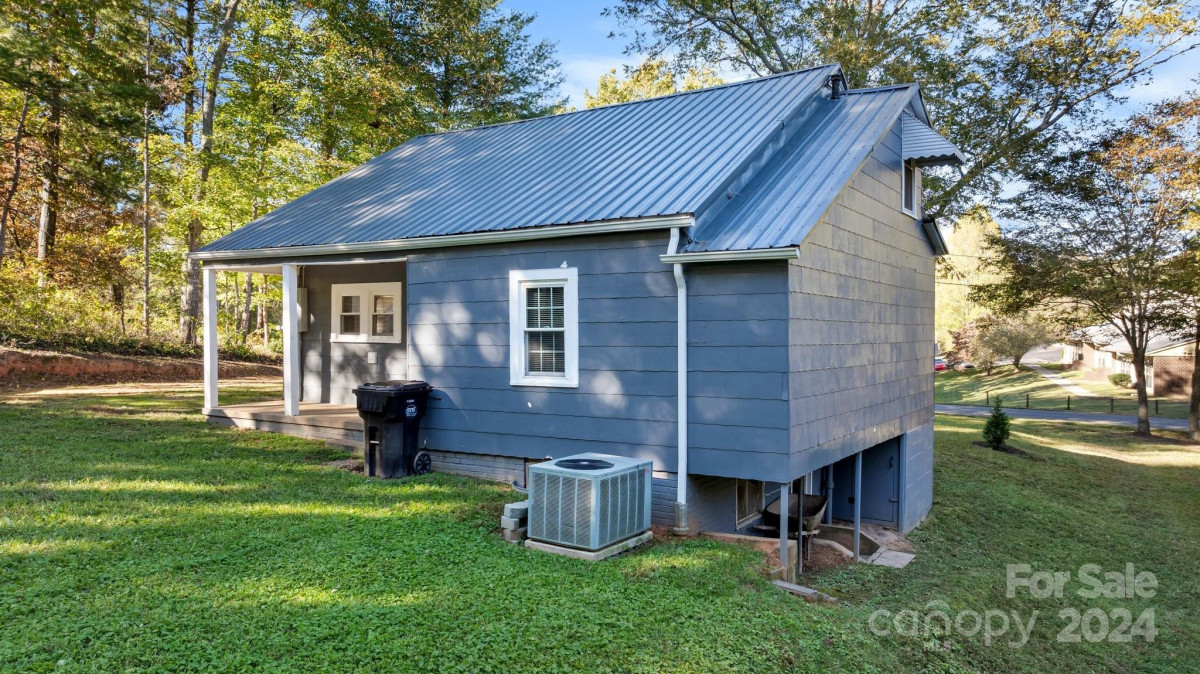 108 Powell Rd Morganton, NC 28655