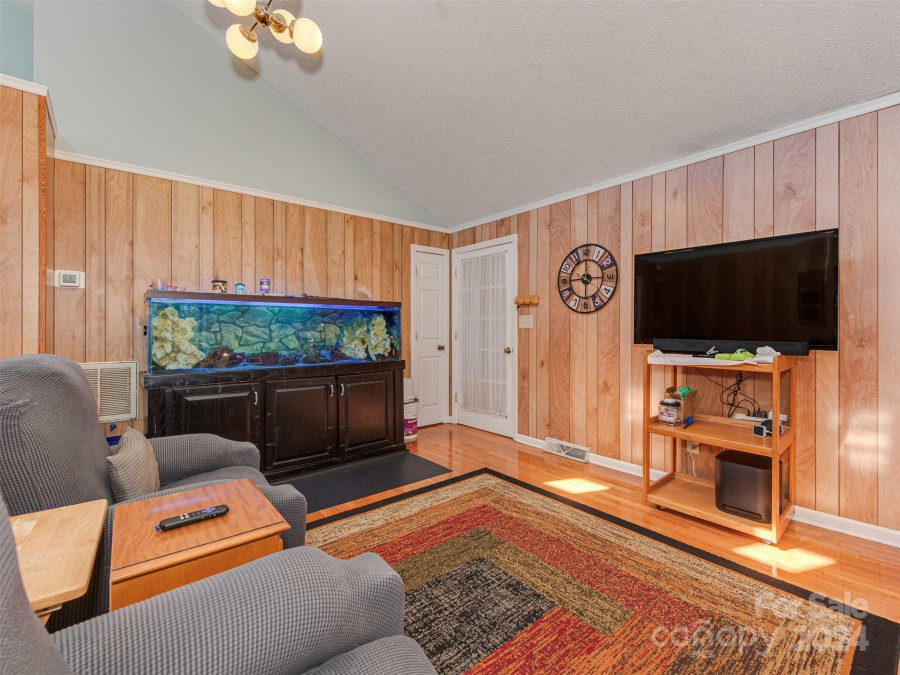 102 Shenandoah Rd West End, NC 27376