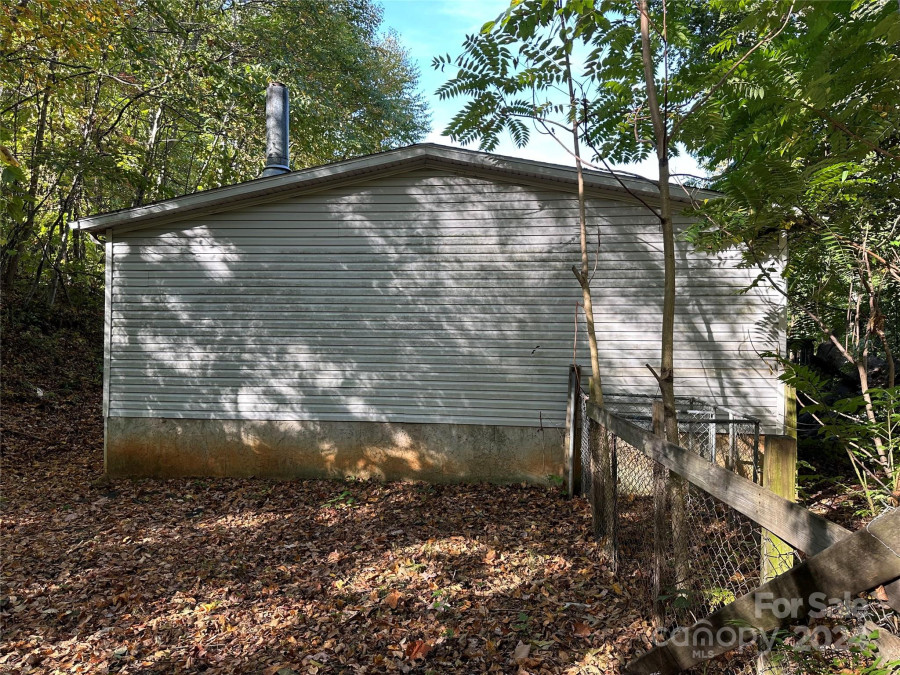 107 Oneil Cir Swannanoa, NC 28778