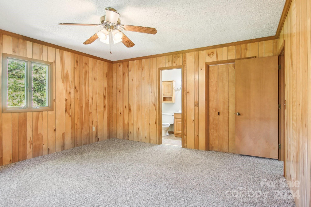 255 Dogwood Dr Maggie Valley, NC 28751