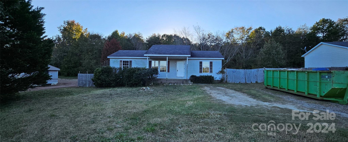 108 Cloverbrook Dr Clover, SC 29710