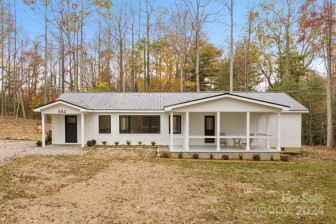 162 Pacolet Woods Ln Saluda, NC 28773