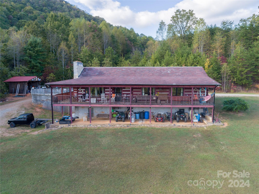 7355 J Warren Ln Lenoir, NC 28645