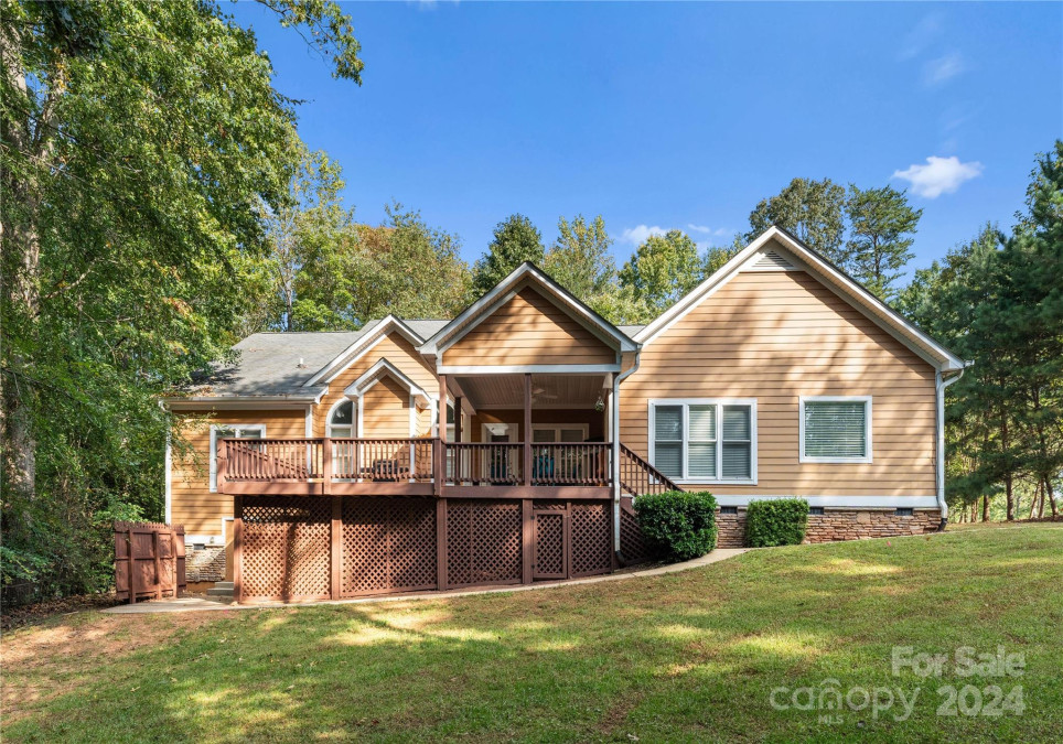 149 Roundstone Rd Troutman, NC 28166