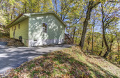 565 May Apple Ln Mars Hill, NC 28754