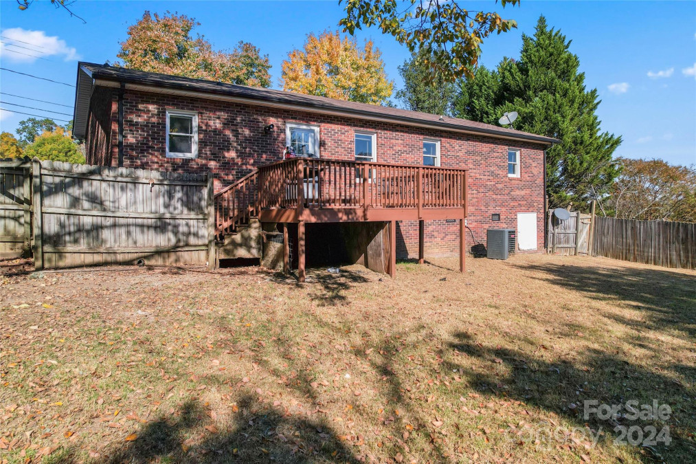 1929 Concord Lake Rd Kannapolis, NC 28083