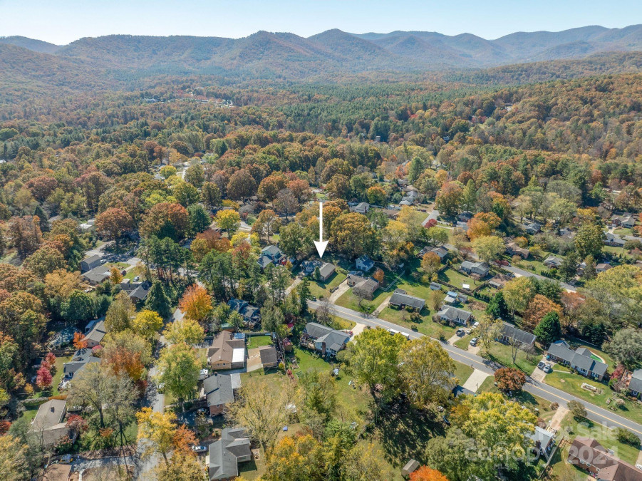 122 Bent Creek Ranch Rd Asheville, NC 28806