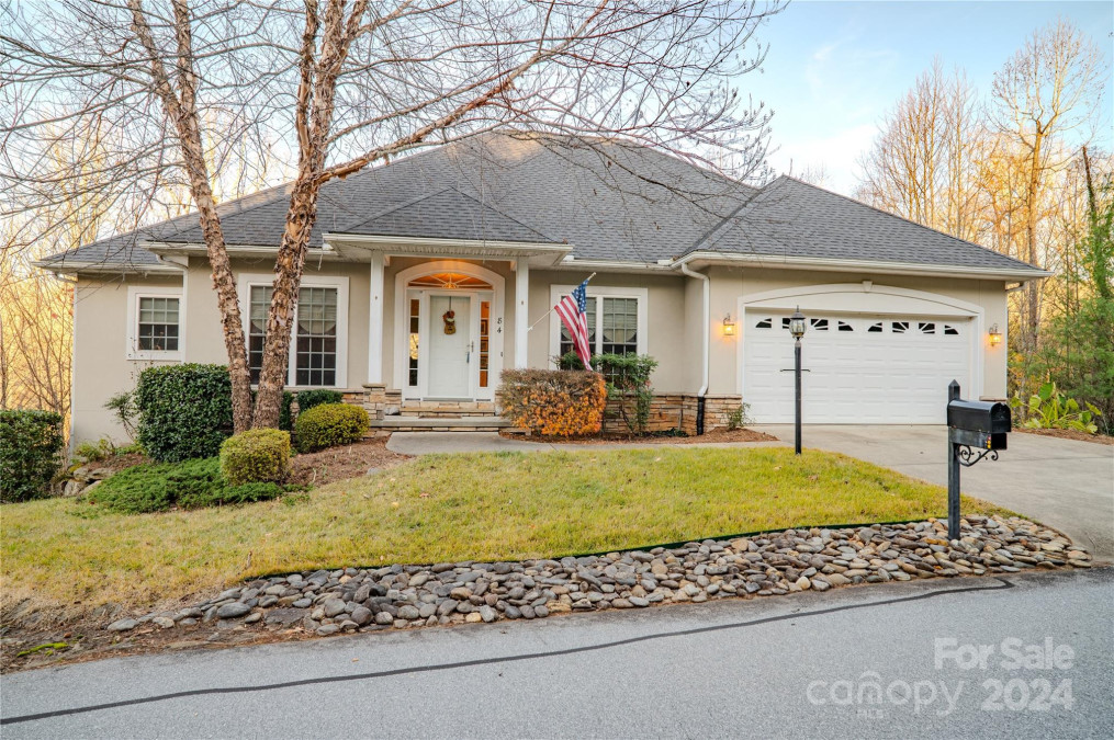 84 Preserve Ct Hendersonville, NC 28791