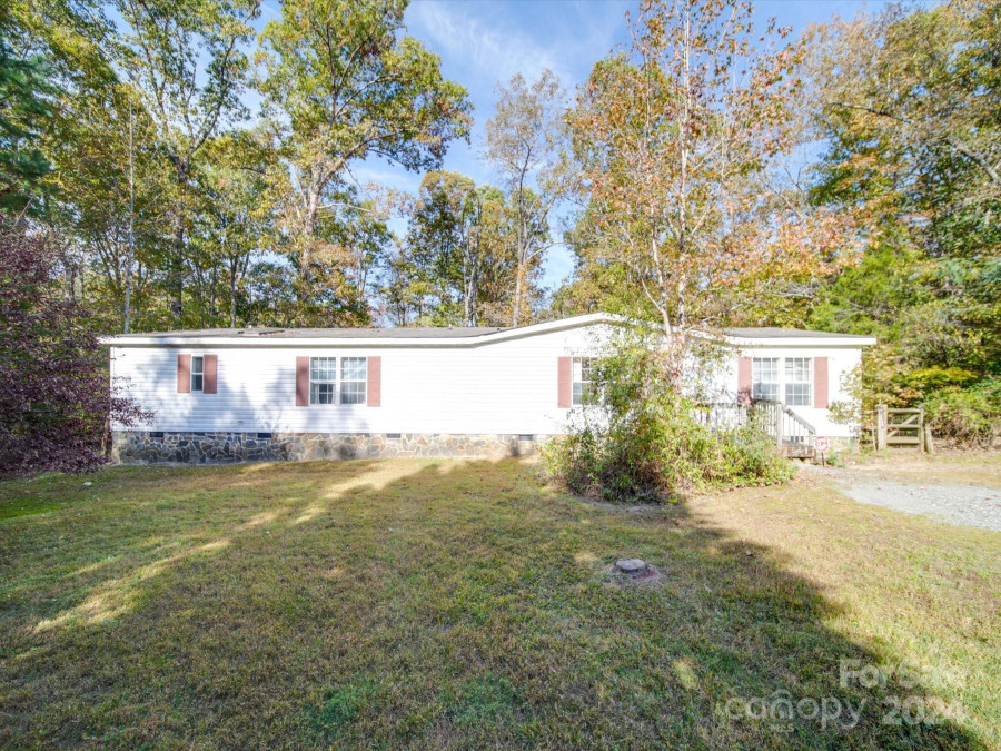 219 Cedarwood Ln Dallas, NC 28034