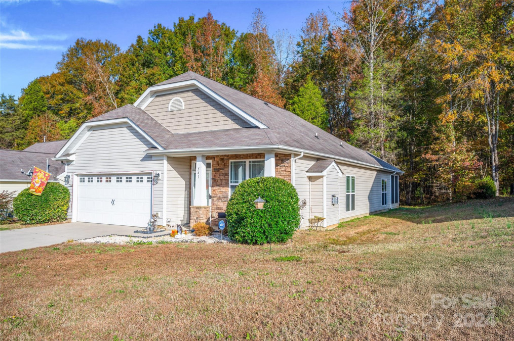 541 Settlers Grove Ln Salisbury, NC 28146