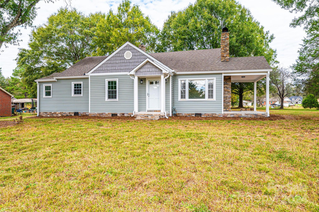 2186 Nc 10 Hw Newton, NC 28658