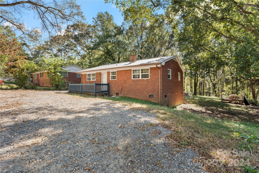 2515 Mary Ave Gastonia, NC 28052