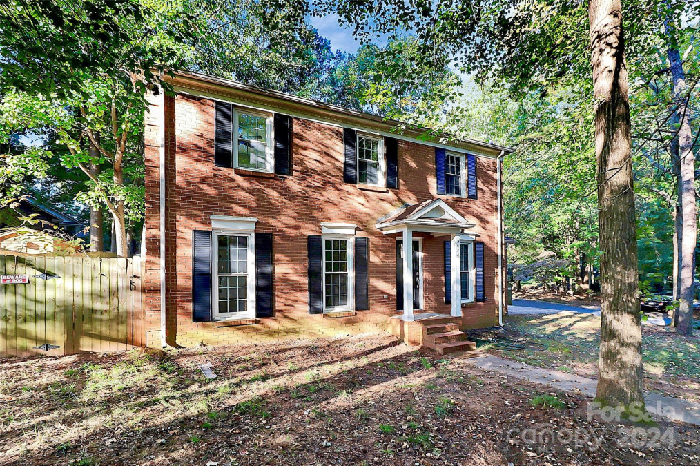 623 Trail Ridge Rd Matthews, NC 28105