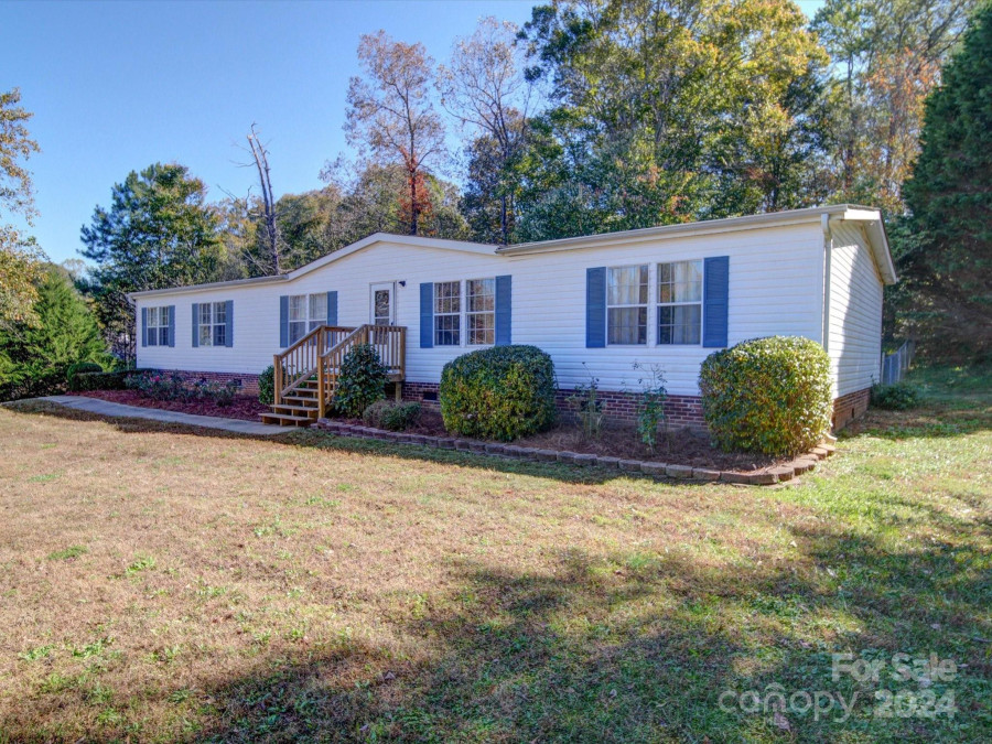 824 Joseph Antoon Cir Stanley, NC 28164