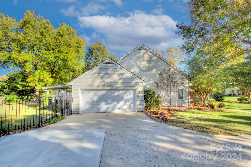 4708 Bryanstone Ct Charlotte, NC 28226