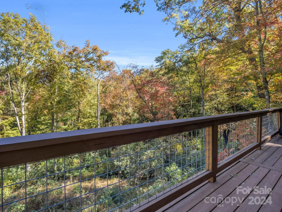 221 Gladiola Dr Pisgah Forest, NC 28768