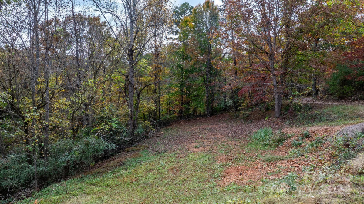 4002 Hidden Acres Rd Valdese, NC 28690